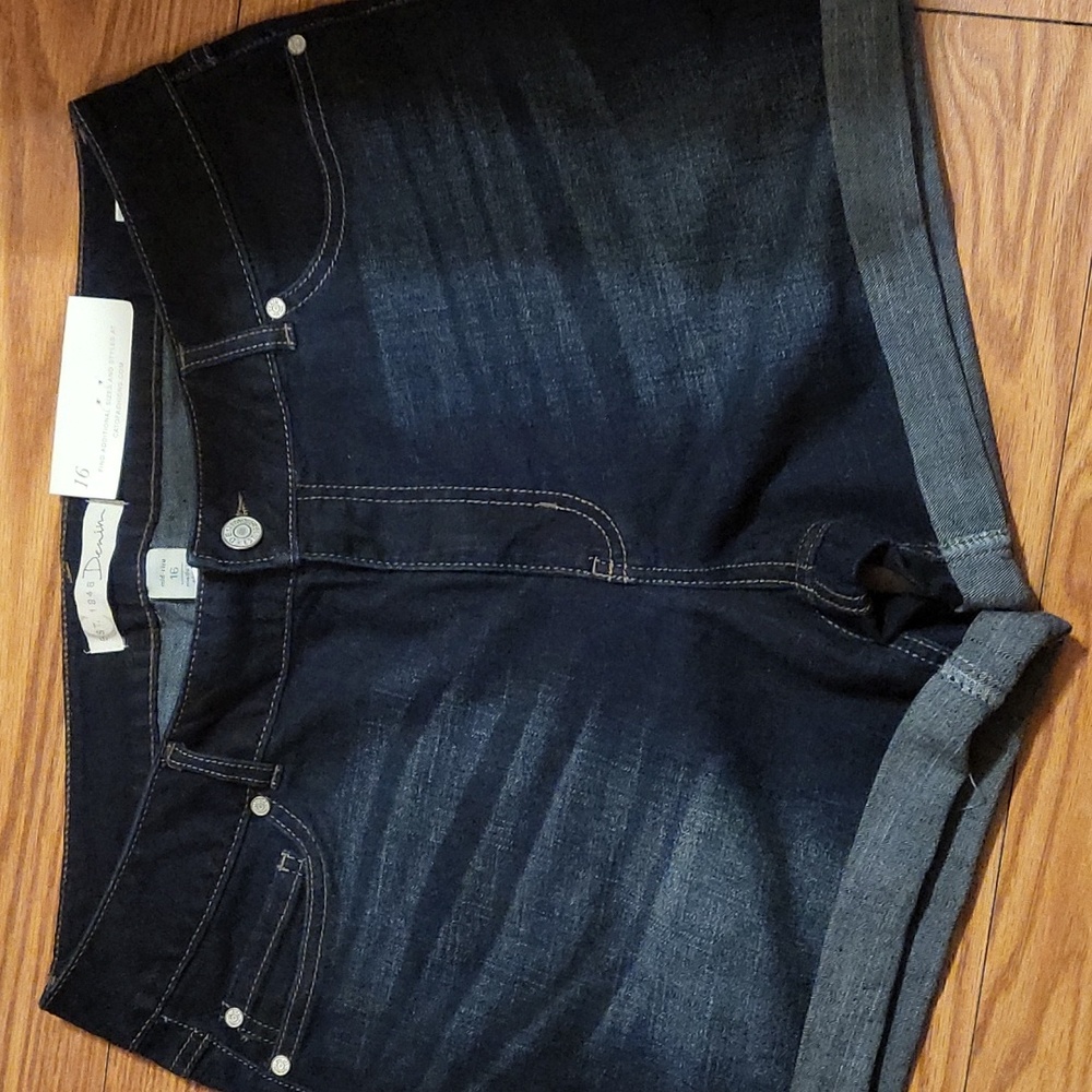 NWT cato jean shorts